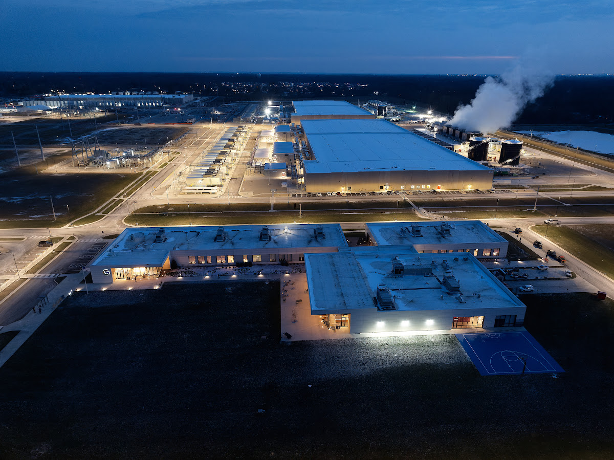 Google’s New Albany campus, Ohio: buildings and their surrounding infrastructure. This is not the Louisiana project.
